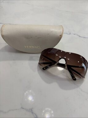 Versace Vintage Brown Gradient Rimless Shield Sunglasses with Gold Detailing